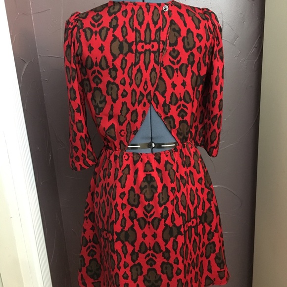 Red leopard dress with back cutout - Picture 2 of 3